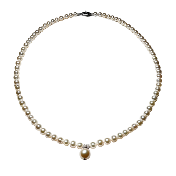 Elegant Pearl Necklace